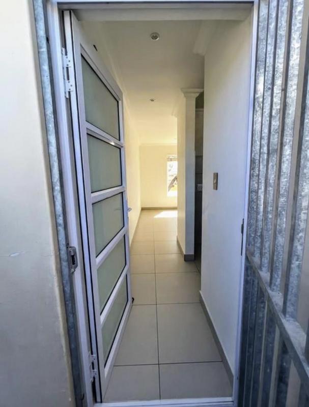 2 Bedroom Property for Sale in Ottery Western Cape